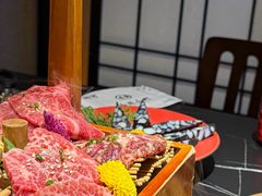 -山川小町·极番烧肉(新地假日广场店)