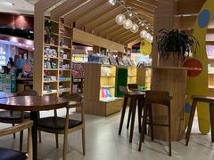 -中百仓储超市有限公司(越秀星汇维港店)