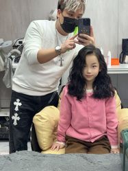 -TOP HAIR SALON