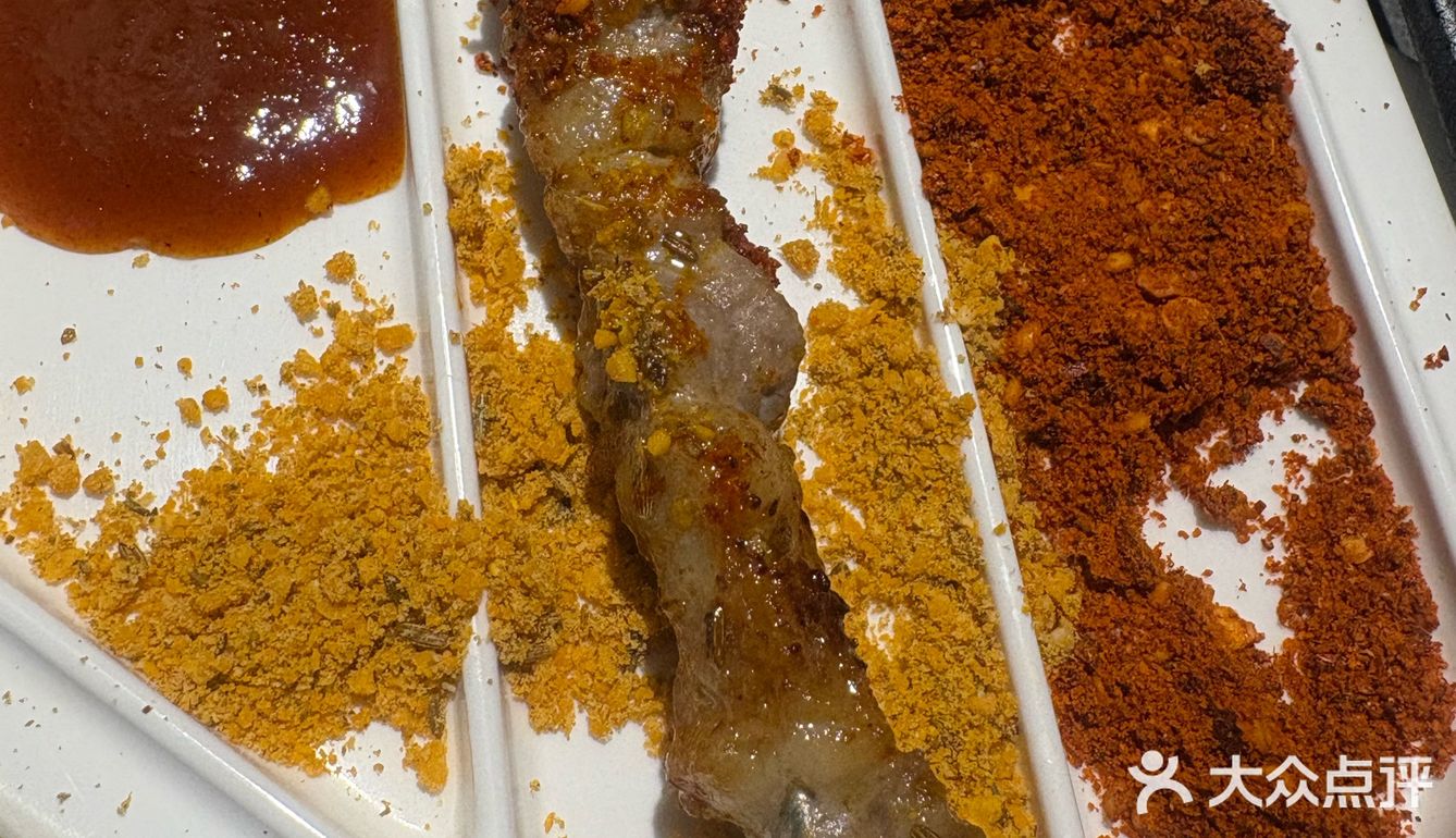 早就听说这家电烤串，可以自己烤也可以让店员帮忙