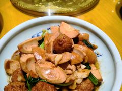 -国庆鱼头鱼尾馆(盛世华庭店)