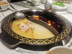 酸萝卜老鸭锅-gleeglee乐溢亦茶(合生汇店)