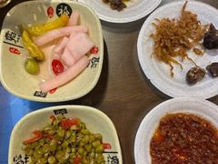 -富正毅三下锅·湘西韵味(天门山索道店)
