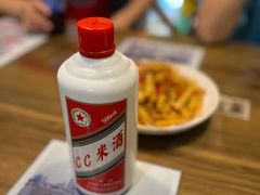 -堂瓦里·33年传统赣菜(第一街区店)