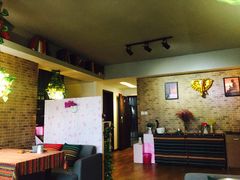 卡座-忘忧草融合私房菜(红鼎国际店)