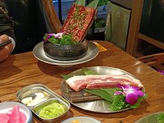 -明洞阿姨·韩式酱蟹烤肉·创意料理(三元桥店)