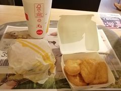 -麦当劳(龙洞店)