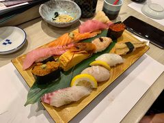 寿司什锦拼盘-梅丘·寿司の美登利(银座店)