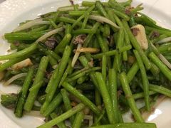 虾酱炒茼蒿-新疆巴州金丝特餐厅(大钟寺店)