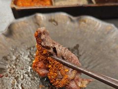 -铭牛烧肉·和牛海鲜自助(高新月牙湖店)