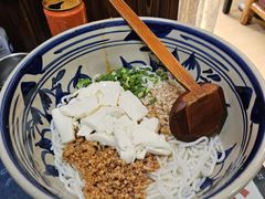 豆花米线-蜗牛小馆醉乡民谣云南菜(惠新西里店)