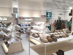 -hotwind热风(中贸广场店)