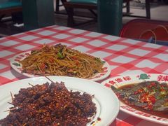 -辣小鲜·南昌大排档(船山路店)