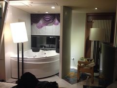 -喜鹊愉家酒店(郑州曼哈顿博览中心地铁站店)