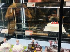 面包甜点陈列柜-巴黎贝甜(望京信万店)