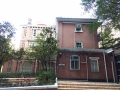 -香港大学