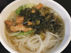 雪菜肉丝米线-八爷茶餐厅