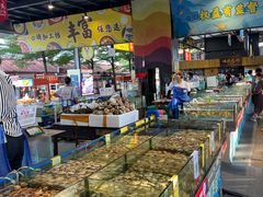 -三亚火车头万人海鲜广场