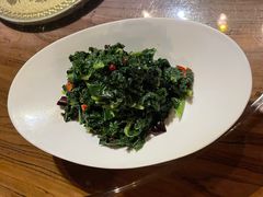呛拌山野菜-悠然山高山湿地景区悠然自得庭