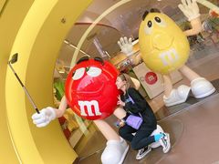 -m豆巧克力世界(上海世茂广场店)