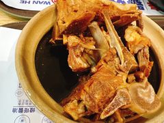 -万和春排骨砂锅米饭(新业广场店)