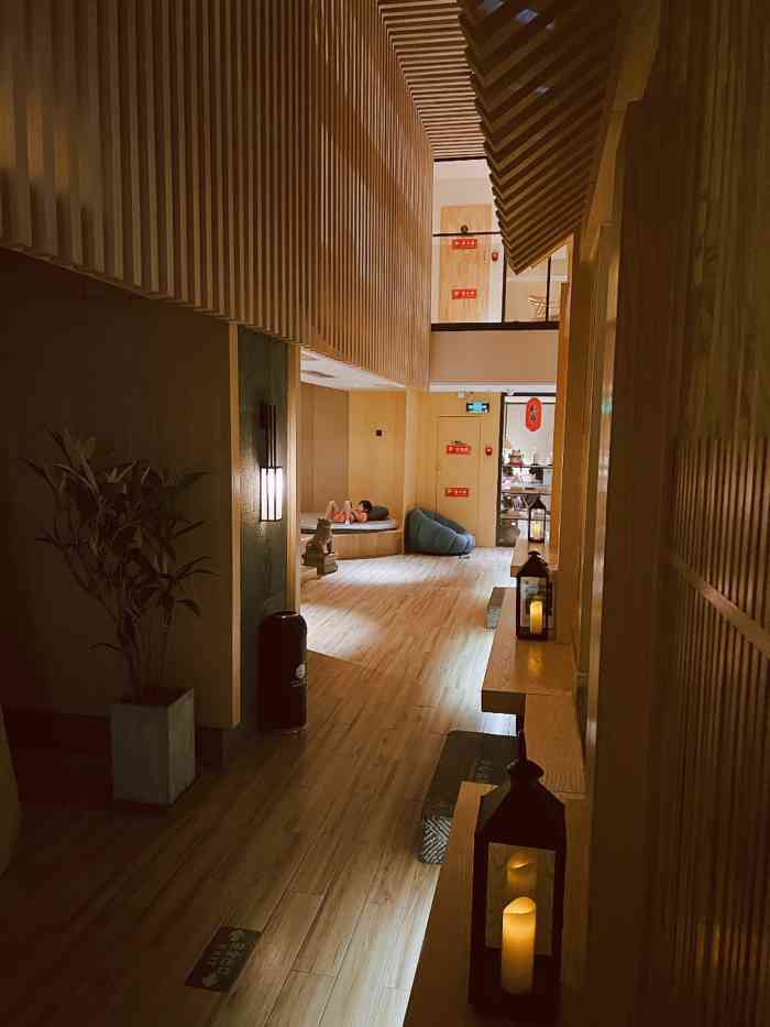汤悦温泉汗蒸馆(雅宝路店)-"虽然知道在那么市中心,不会很大,还是猝不
