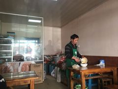 大堂-弥勒卤鸡米线(沪瑞线店)