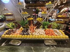 -广州万富希尔顿酒店·感趣自助餐厅·金秋蟹宴生蚝海鲜刺身烧烤