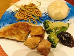 -亚龙湾希尔顿自助餐厅·海鲜·烧烤·沙滩BBQ·现场乐队