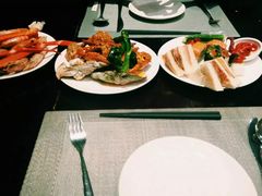 -荣誉国际酒店-云顶旋转餐厅