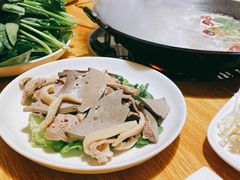 -茸梅路右拐龙虾-农家菜(松江店)