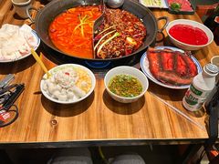 -周小明火锅(黑金冠社区店)