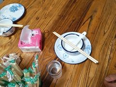-溢心园香河肉饼总店