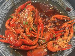 -肥肥虾庄·金牌油焖大虾(杨园滨江时代walk店)