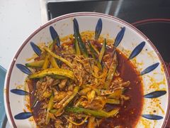 -黄记煌三汁焖锅(新佳丽江汉路店)