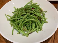 -黄泥岗·地道湖北菜(奥特莱斯店)