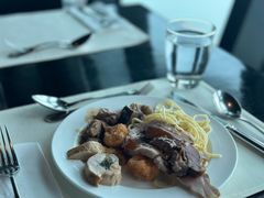 烧鸭-澳门旅游塔360°旋转餐厅(南湾湖广场店)