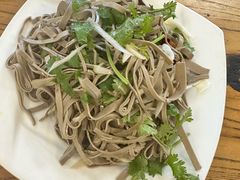 -溢心园香河肉饼总店