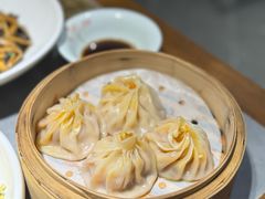 蟹粉小笼-姑苏家宴·苏帮菜·松鼠桂鱼(苏州总店)