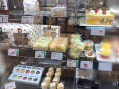 面包甜点陈列柜-仟吉KenGee(江南万达店)