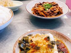 -侬佳蒸菜馆(听潮店)