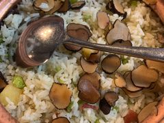 星云湖铜锅黑松露洋芋豆焖饭-泓0871臻选云南菜·味庄
