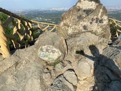-鬼笑石后山停车场