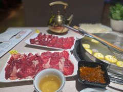 鲜切肥牛-半斤-潮泰牛肉火锅 · 创于1992年(车公庙店)