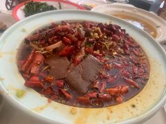 -鑫巴蜀小镇 · 水煮鱼专研店(玉桥店)