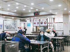 大堂-西安贾三灌汤包·回坊小吃·清真炒菜(北院门总店)