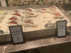 -广州万富希尔顿酒店·感趣自助餐厅·金秋蟹宴生蚝海鲜刺身