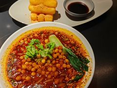 -麻六记(凤凰汇店)