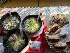 -闫家驴肉老店(华电一校店)