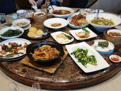 -景月阁空中食府(希尔顿酒店)